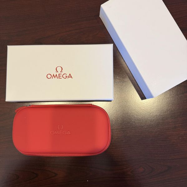 [WTS] Omega slim travel case | WatchCharts Marketplace
