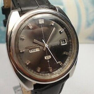 VINTAGE SEIKO 5 DAY/DATE AUTOMATIC MENS WATCH 6119-7180 (JUL 1979) |  WatchCharts