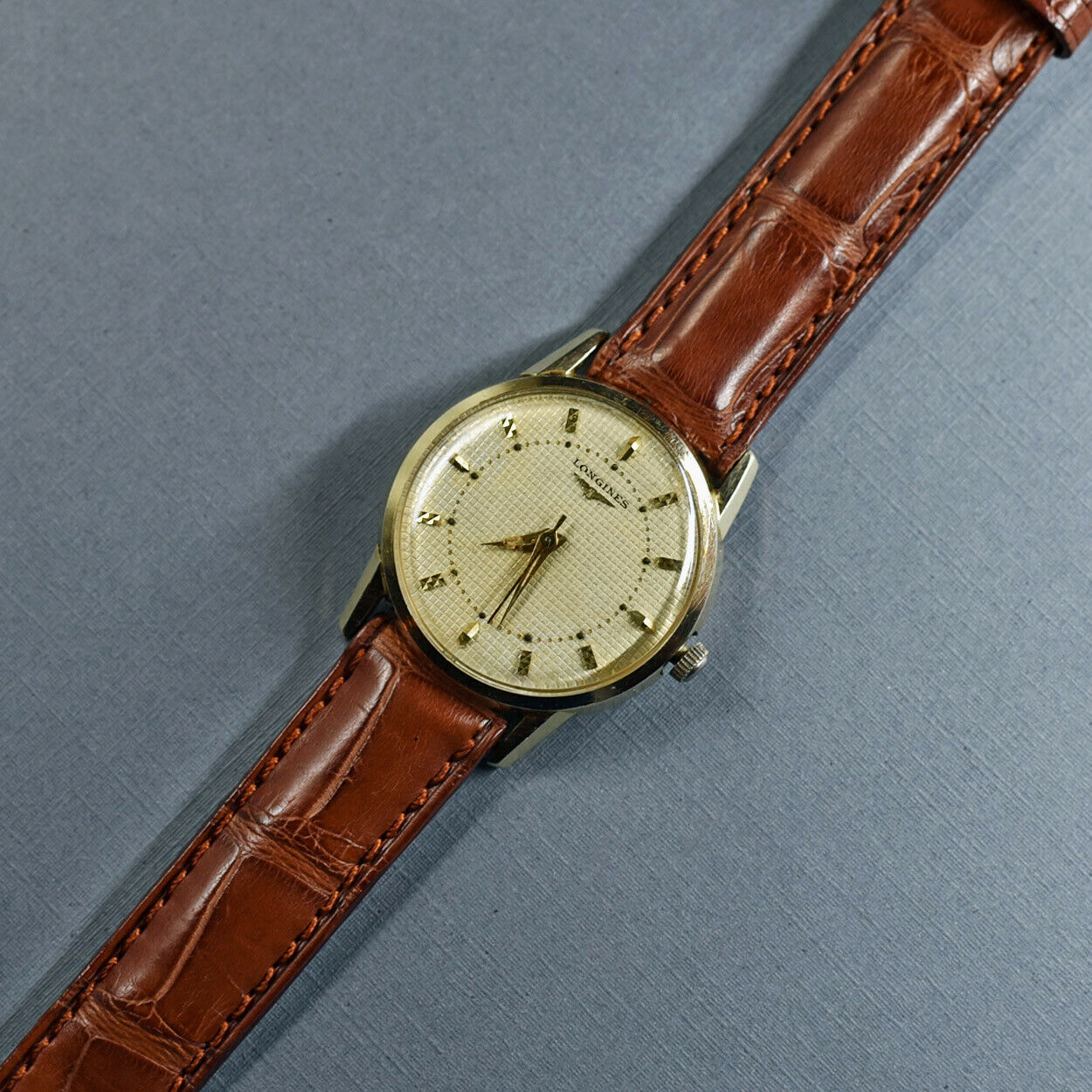 BEAUTIFUL C1957 LONGINES 2271 SW WAFFLE DIAL WATCH 17J 23ZS