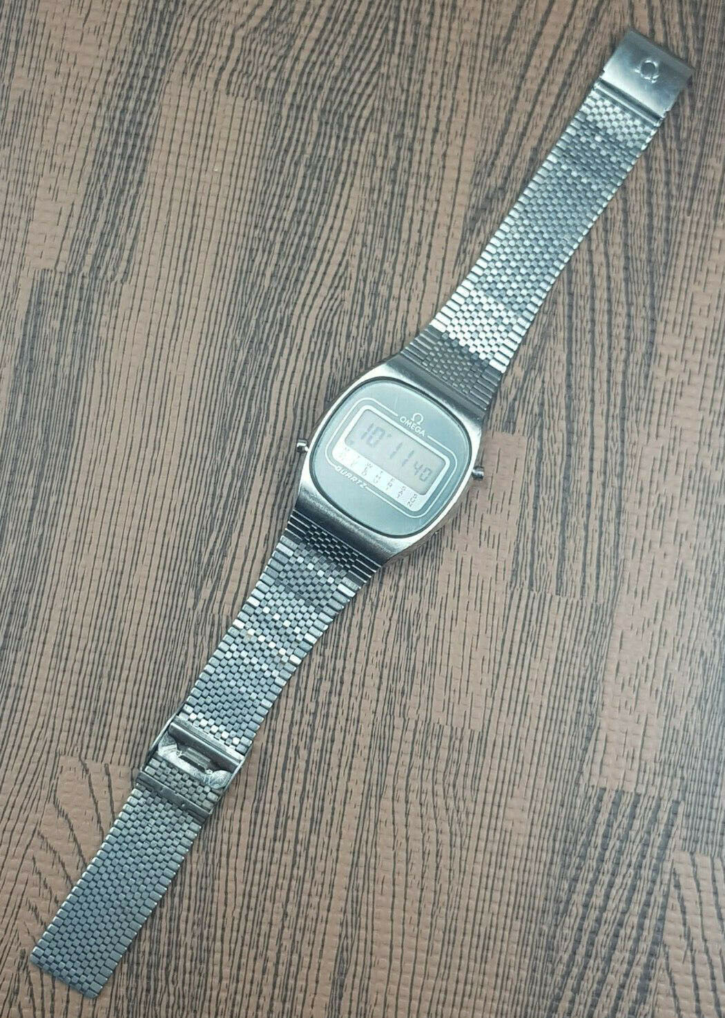 Vintage Omega LCD Quartz 1616 Cal.1615 Digital Swiss Watch