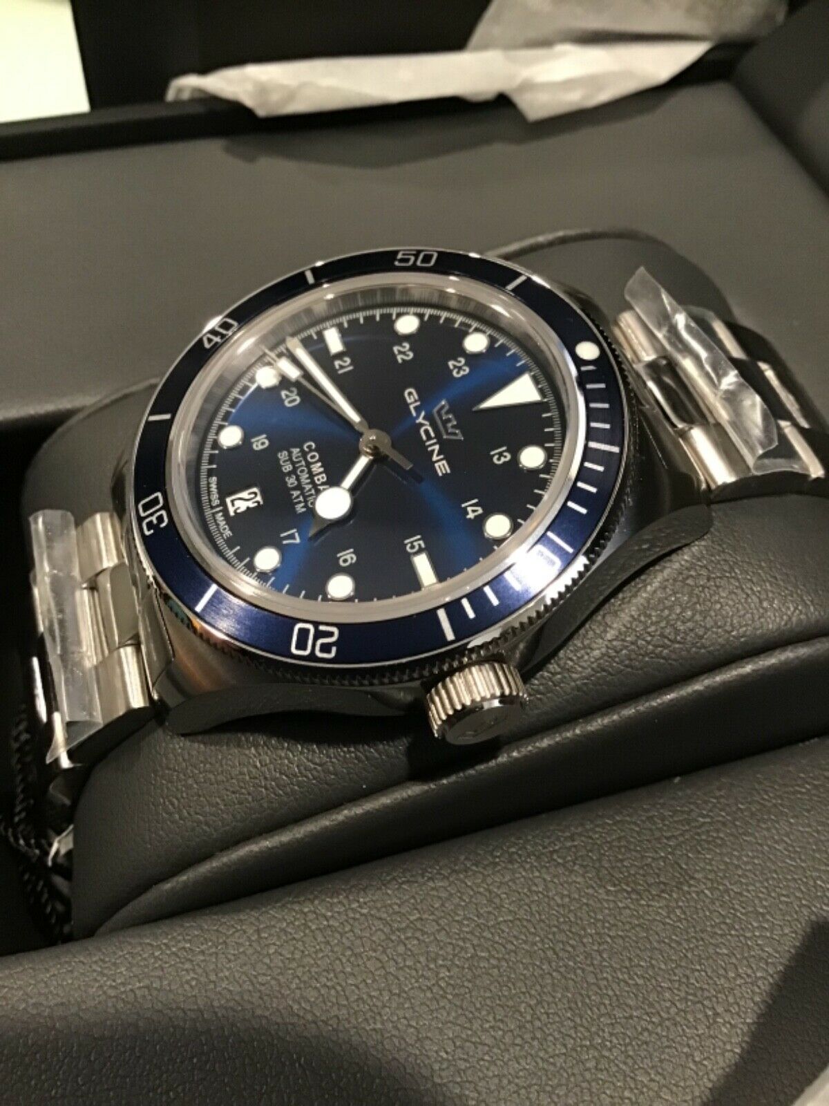 Glycine combat sub on sale 36mm