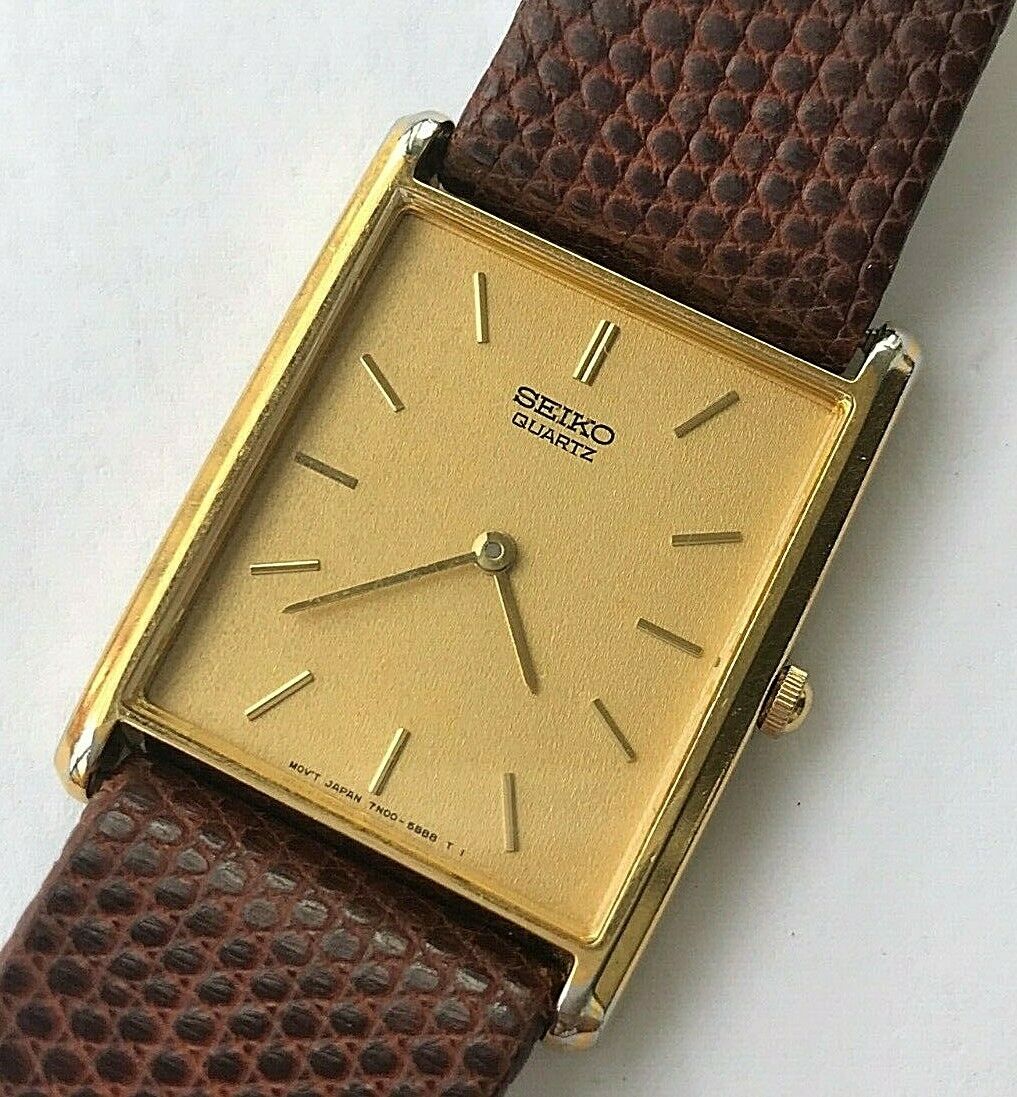 Vintage Seiko Quartz rectangular mens watch w. stainless steel