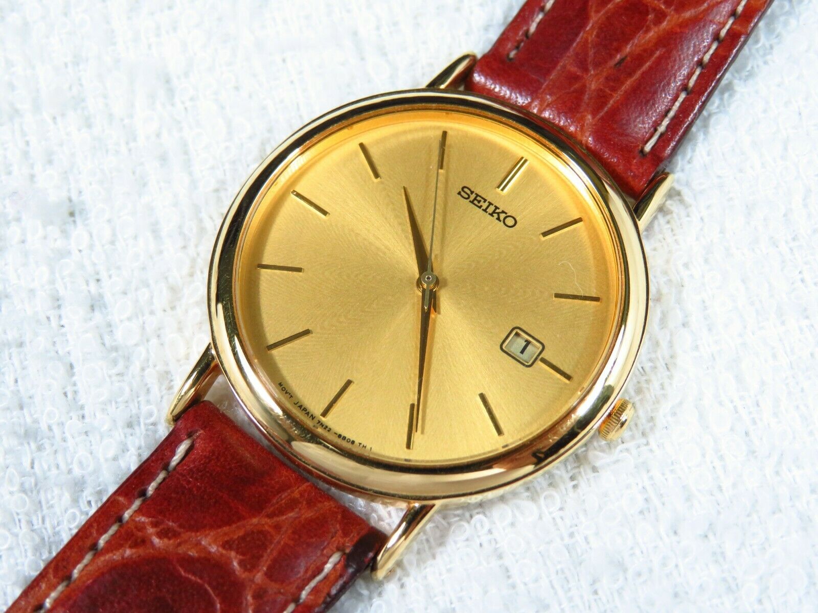 SEIKO Quartz watch 95% NEW ( 7N22 - 8A00 ) | WatchCharts