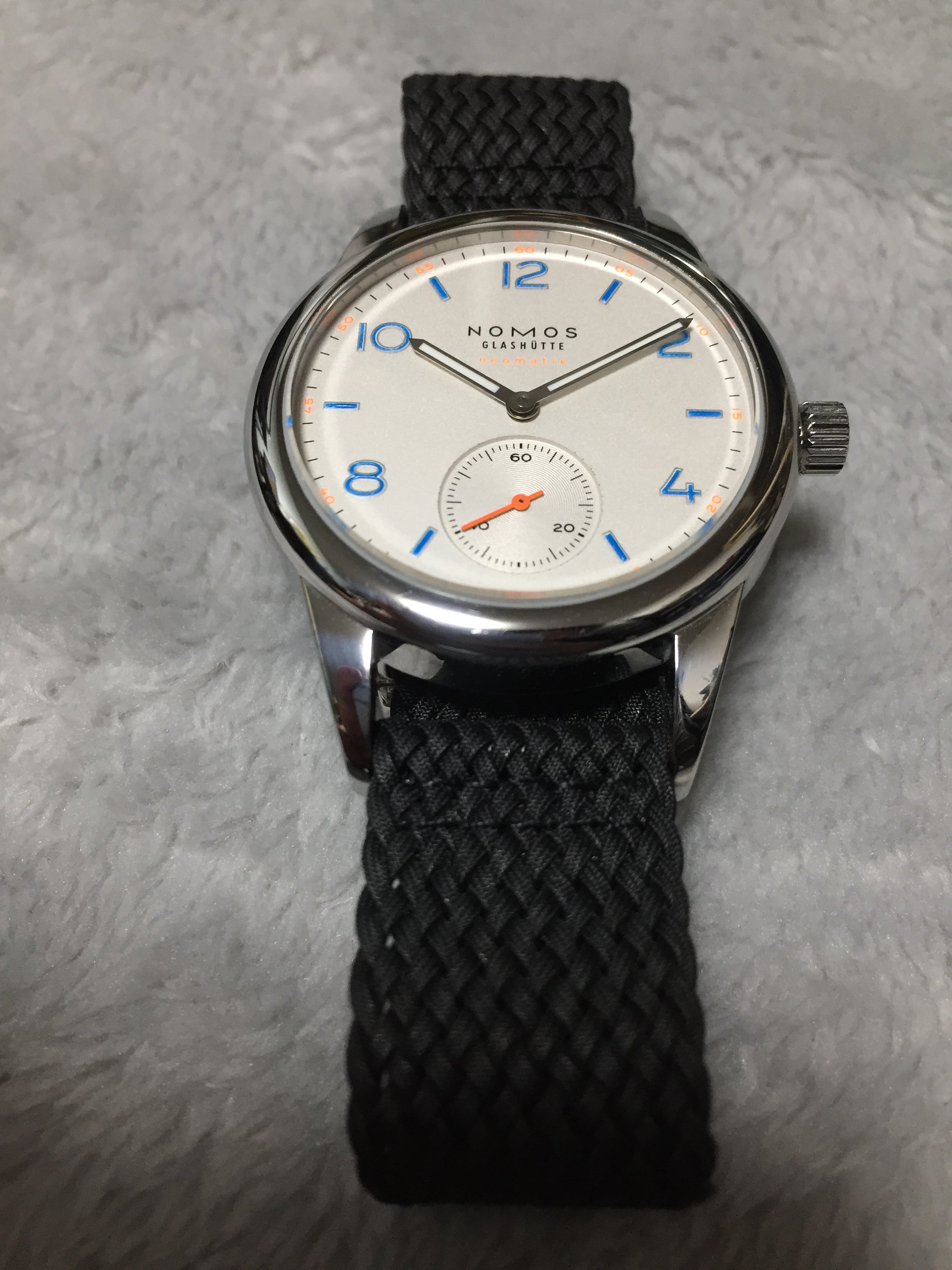 Nomos 740 2025