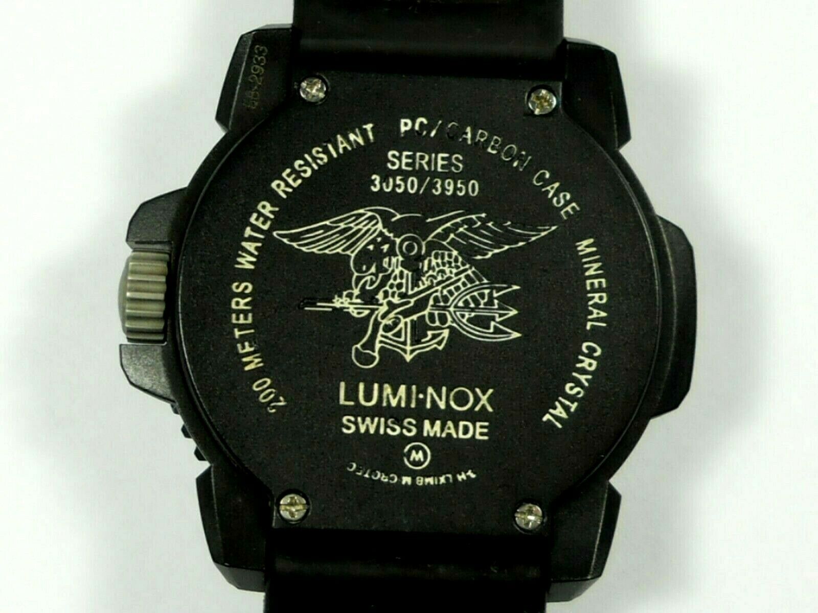 LUMINOX WATCH SERIES 3050/3950 BLACK & GREEN NAVY SEALS LUMINOX WATCH SERIES 3050/3950 BLACK & GREEN NAVY SEALS