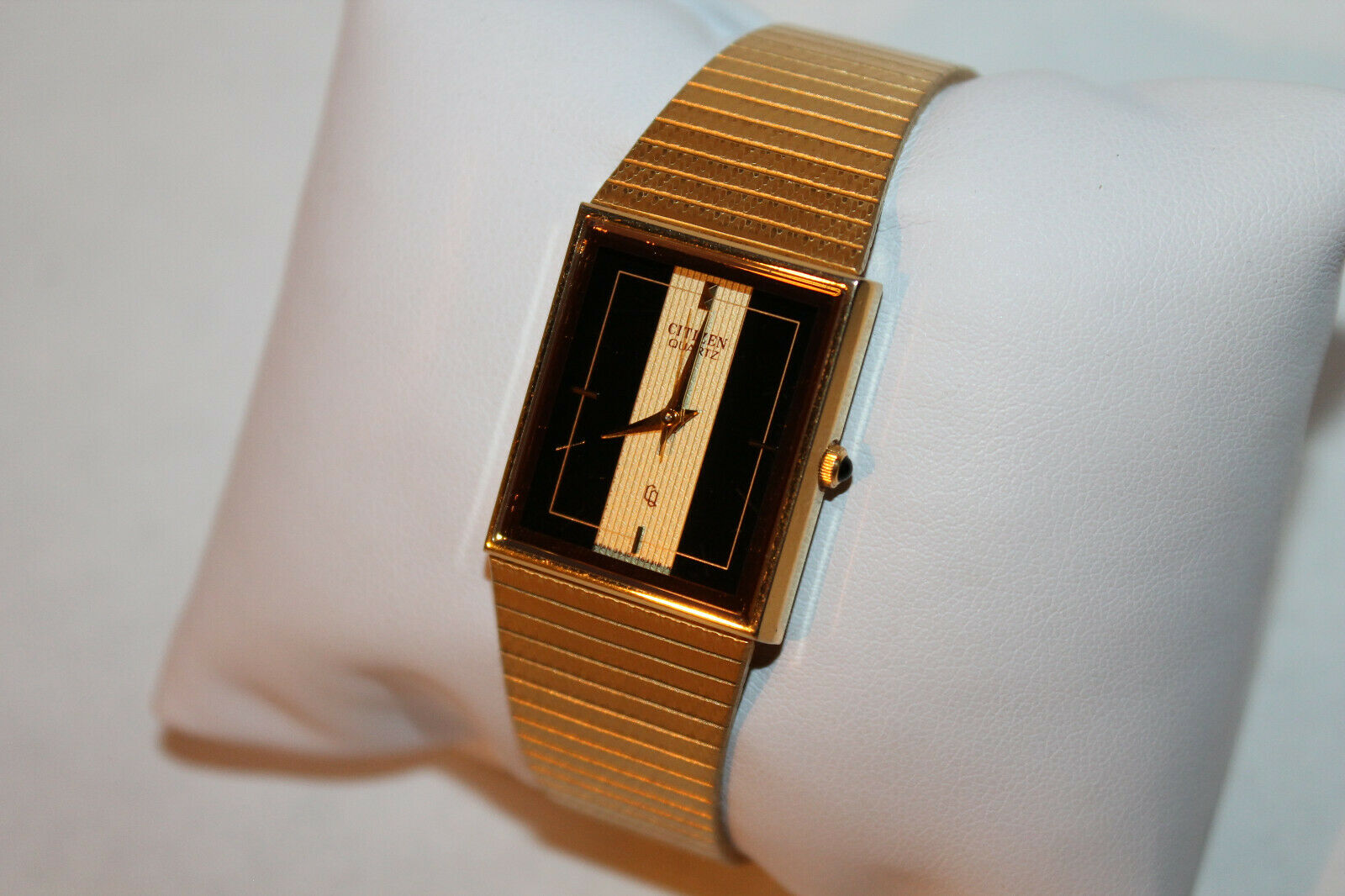 Vintage Mens CITIZEN 3630-361687 Y Gold Plated Striped Dial Quartz