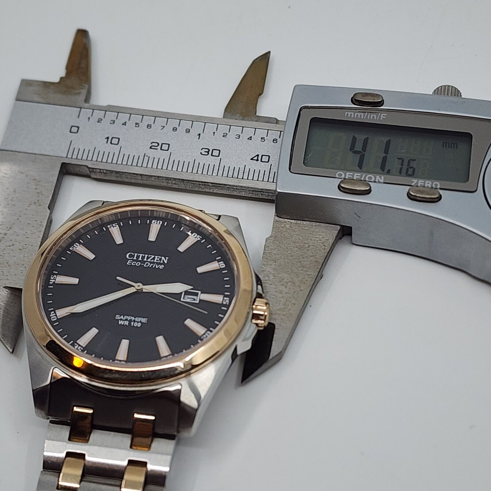Citizen Eco-Drive Sapphire WR 100 Men\'s Black Dial Watch E111-S070899 SS Band Vintage Citizen 100 - Etsy Denmark main image 3