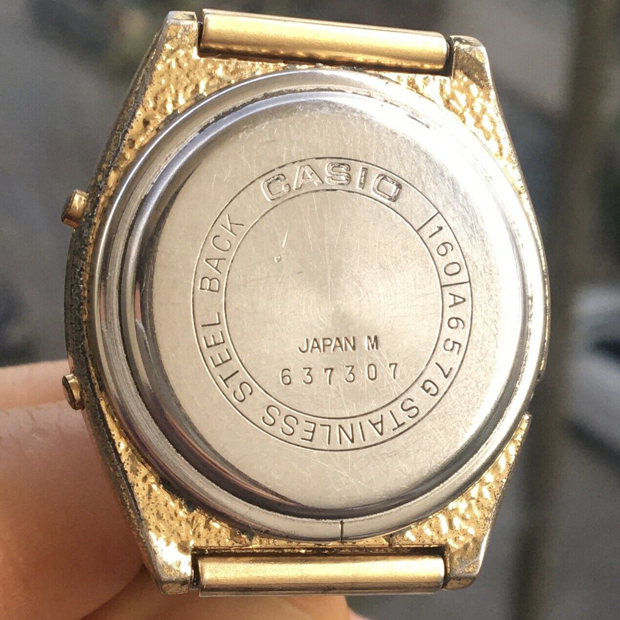 VINTAGE CASIO 160 A657 GOLD PLATED ALARM CHRONOGRAPH LCD WATCH