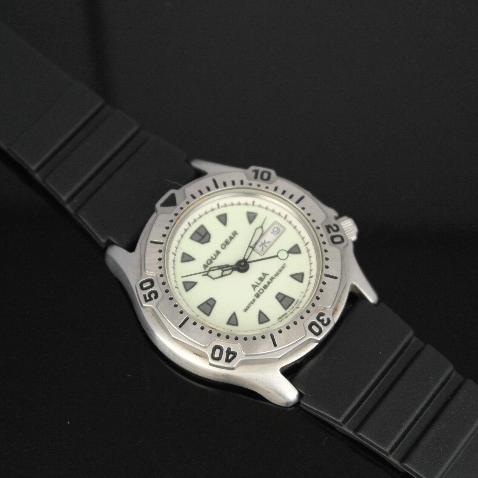 VINTAGE SEIKO ALBA AQUA GEAR 1988 Men's Mid Size Diver Watch V733