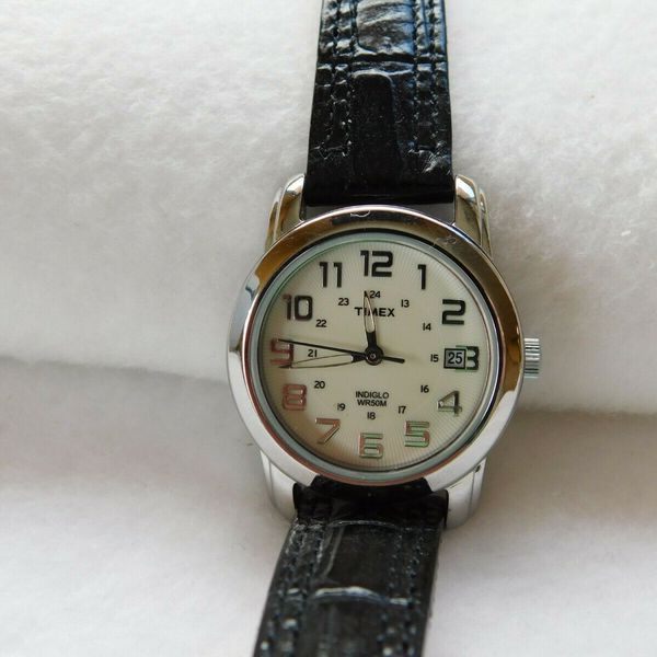 Timex Indiglo WR30m Model Y5. Black Band Women's Watch. Works Well ...