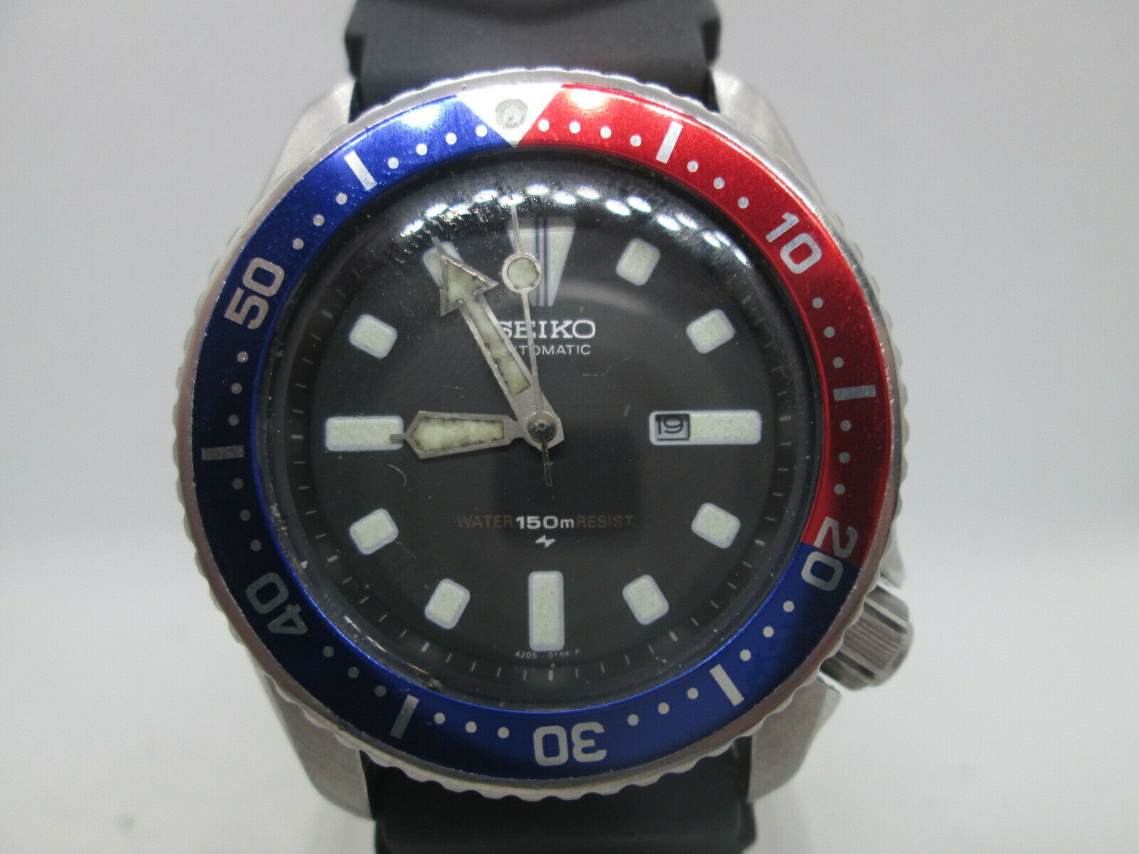 SEIKO 4205 015V STAINLESS STEEL AUTOMATIC MIDSIZE MENS DIVER WATCH