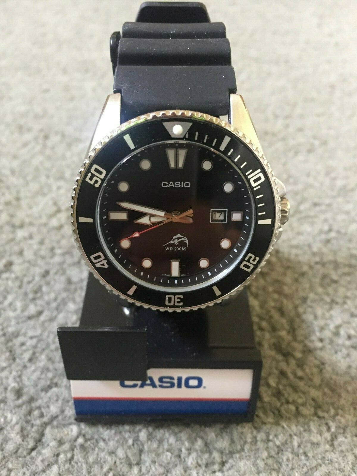 casio analog anti reverse bezel watch