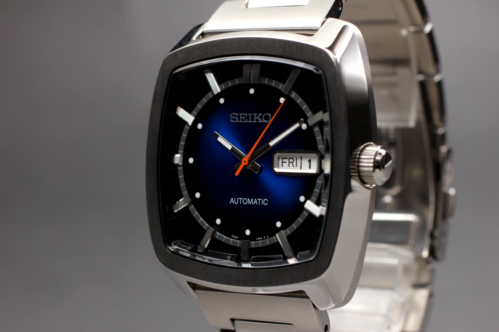 Seiko 7S26-04V0 SNKP23 Day Date 21 Jewels Automatic Mens Watch