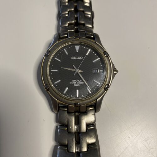 Seiko Quartz Titanium Men s Watch 7N32 0069 WatchCharts Marketplace