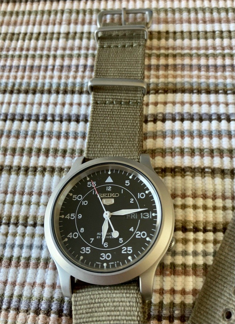 60 USD] FS: Seiko SNK809 Pilot Watch Black Dial OEM Bracelet Asking $60 |  WatchCharts