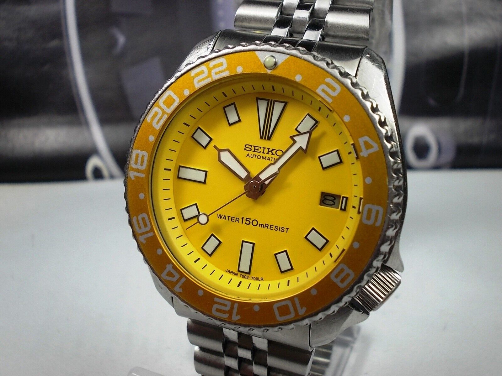 Seiko 7002 clearance yellow