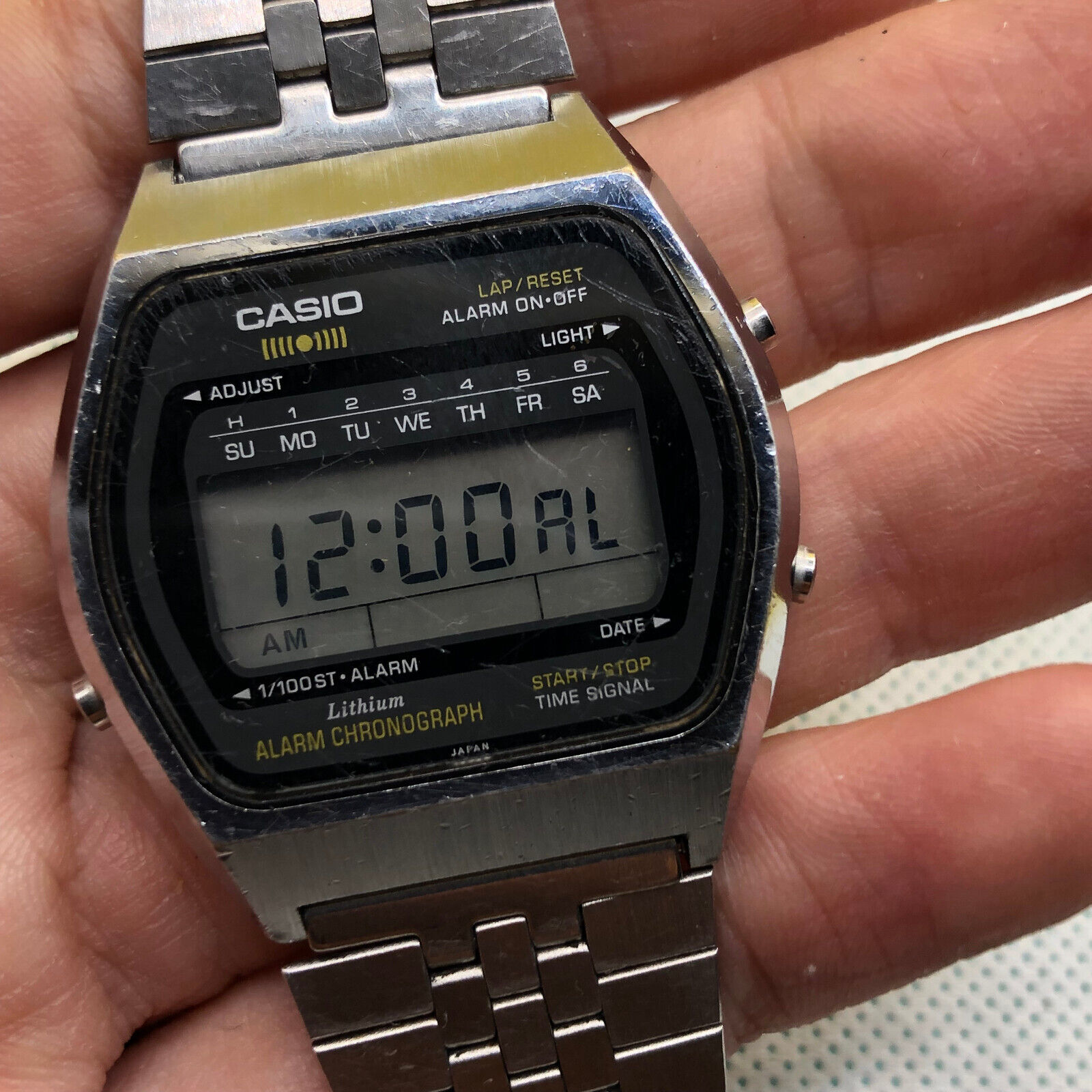 CASIO 81QS-40 JAPAN WATCH QUARTZ | WatchCharts Marketplace