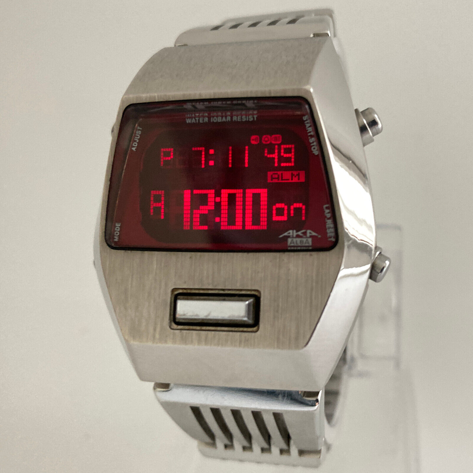 Vintage 90's SEIKO Watch W670-4000 silver square facet red