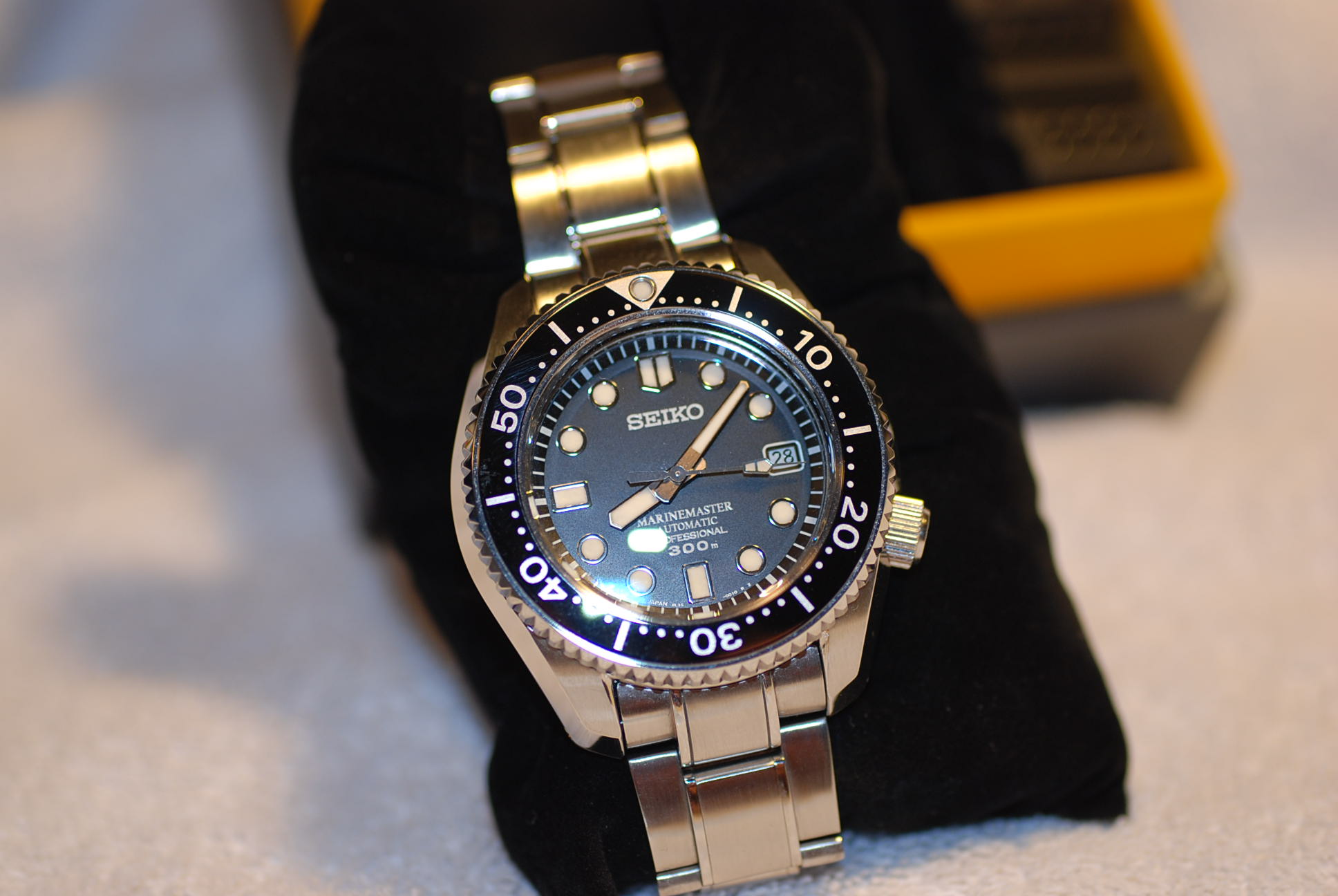 FS: Seiko Marinemaster 300MM Diver with SS Bracelet & Rubber Strap!! |  WatchCharts