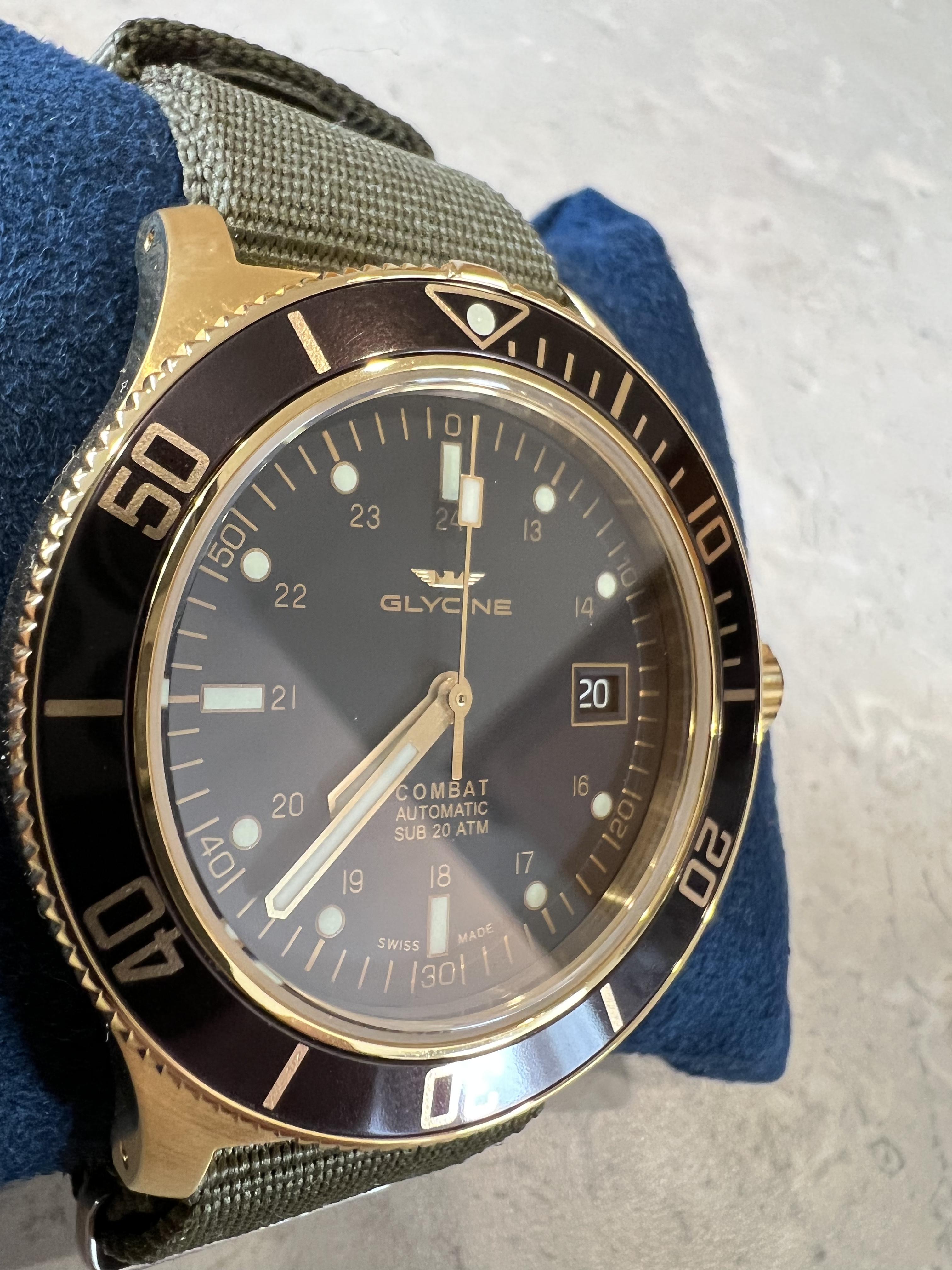 WTS Glycine Combat Sub 42mm GL0186 WatchCharts Marketplace