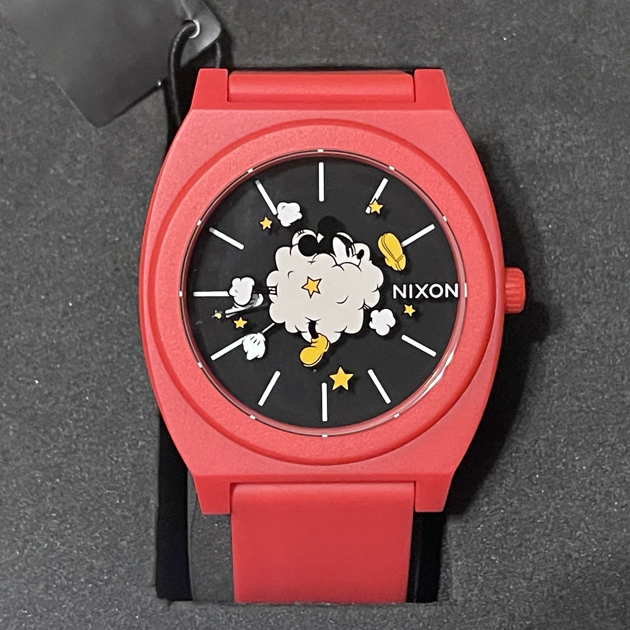 WTS Nixon The Time Teller Disney Mickey Mouse Fight Cloud Men s Analog Watch Brand New w Full Kit WatchCharts Marketplace