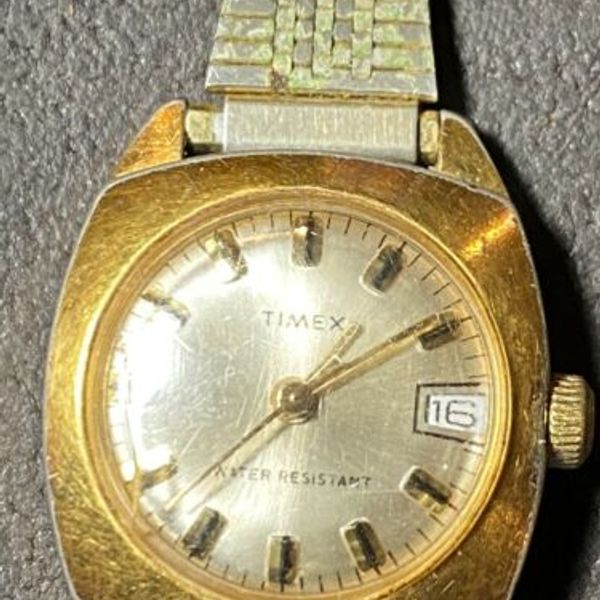 Vintage Timex Mechanical Watch Date Time For Parts/Repair WatchCharts