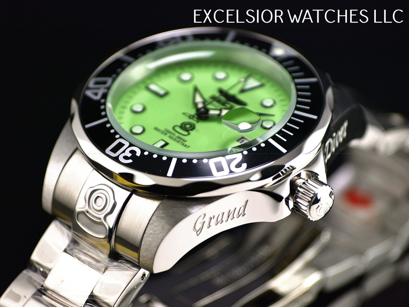 Invicta on sale green face