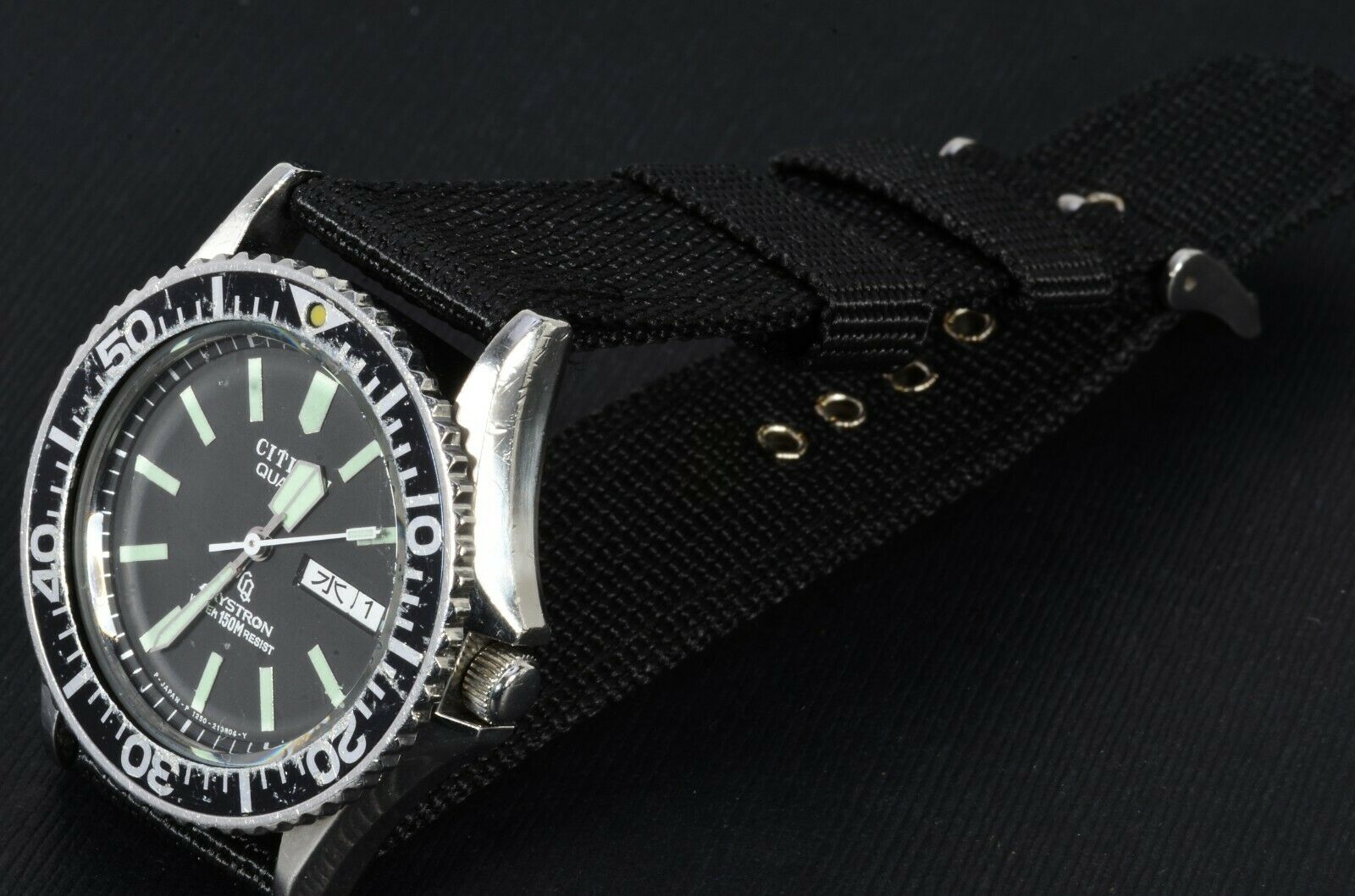 Citizen Crystron Quartz Dive watch 4-212452 1251 Looks good, Works