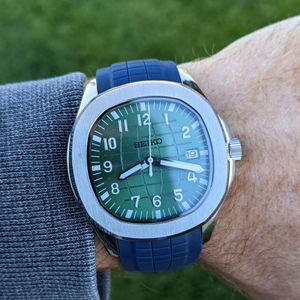 WTS] Custom Aquanaut Mod: Stainless Steel Sunburst Green - Seiko NH35 Auto  - Sapphire/Exhibition Caseback | WatchCharts