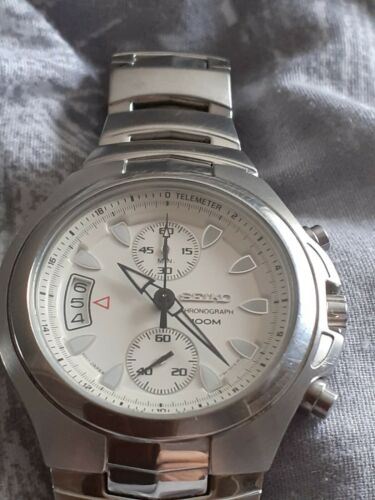 MENS SEIKO 7T94 0AB0 CHRONOGRAPH WATCH. WatchCharts