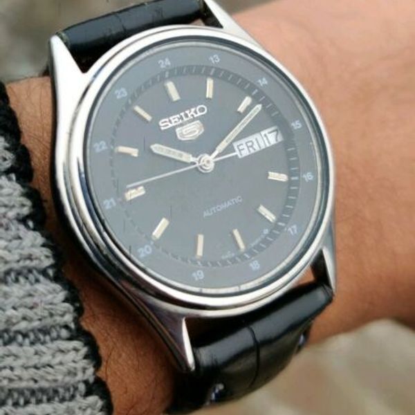 seiko 5 railway time