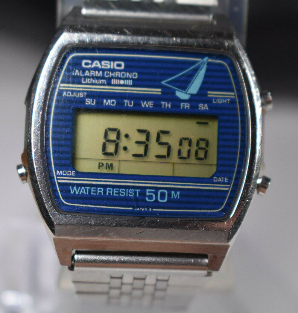 RARE! Vintage Casio W-61 Sailboat Men's Watch JAPAN NEW