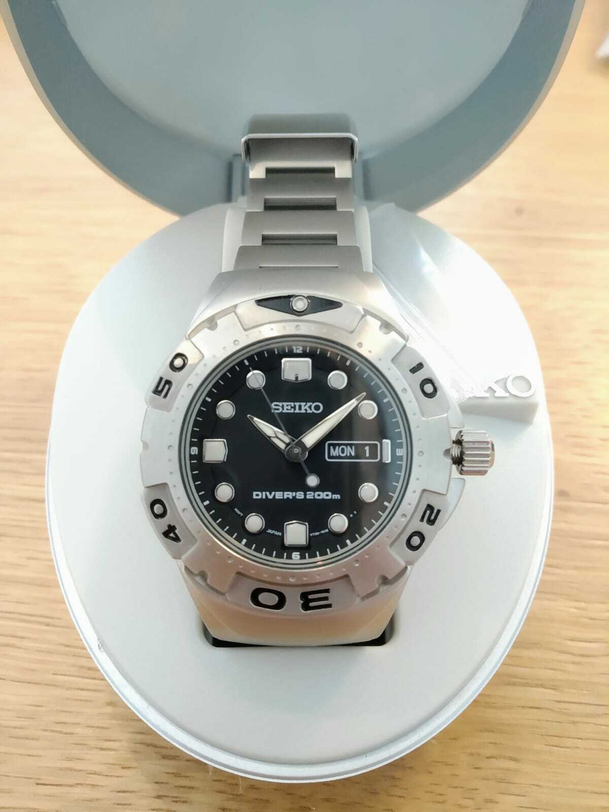 希少 極美 SEIKO 200m ダイバー V736-7A10 ブルーサンレイ Yahoo フリマ 旧PayPayフリマ
