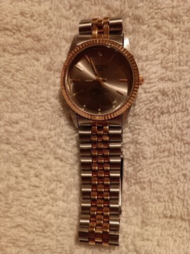 Vintage SEIKO 069790 Mens Watch Diamond Water Resistant Vintage SEIKO 069790 Mens Watch Diamond Water Resistant