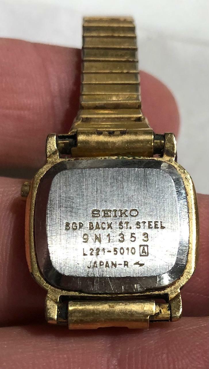 デッドストック】SEIKO デジタルL221-5010 電池新品 デッドストック