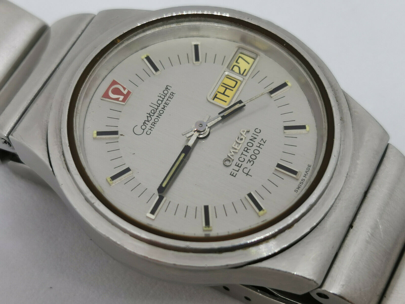 Omega Constellation Electronic F300Hz (198.0025) Price Guide & Market ...