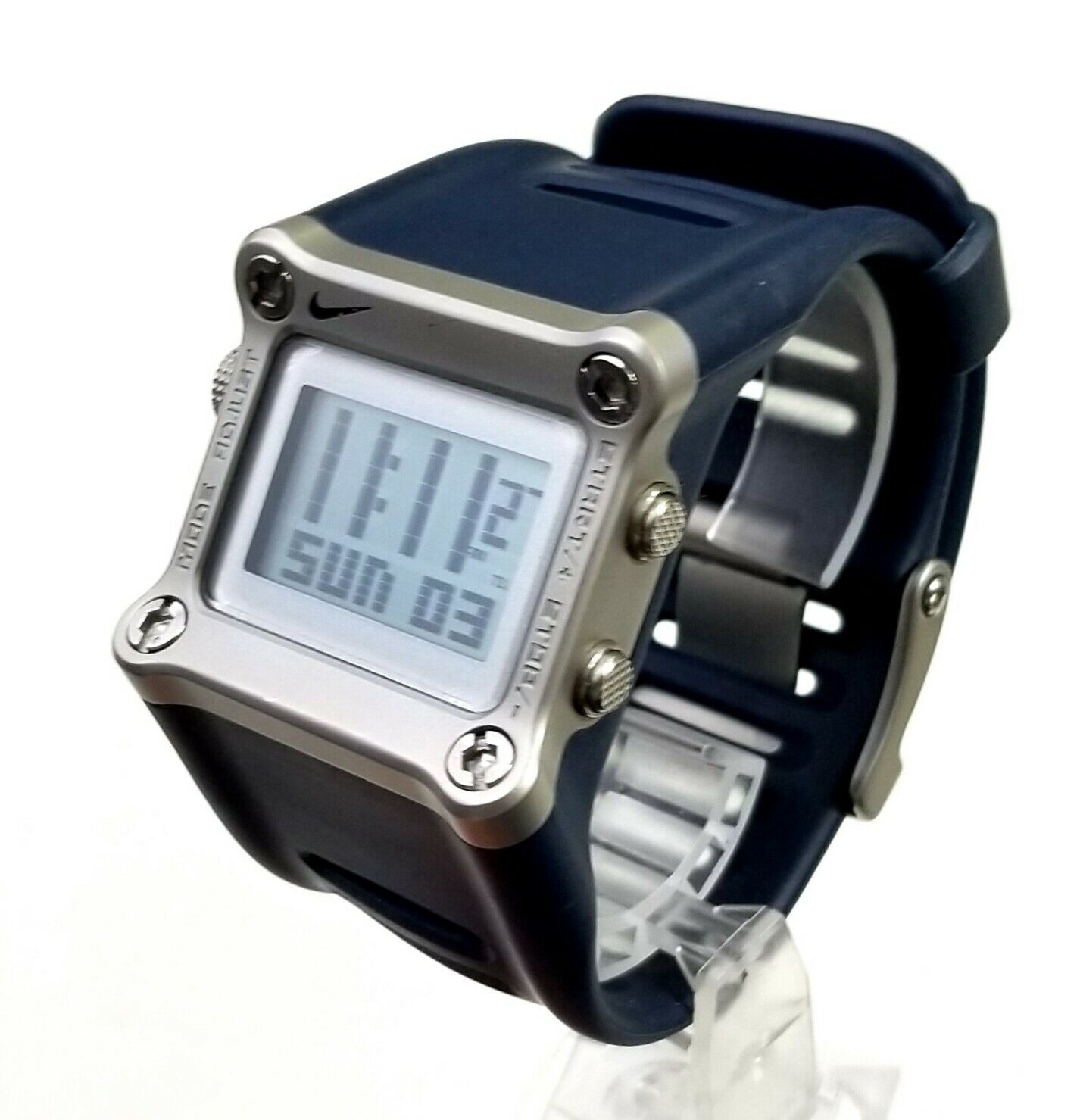 wc0021 nike watch