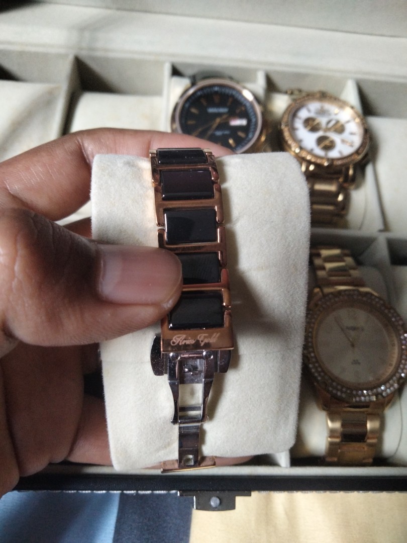 Aries gold couple cheap watch