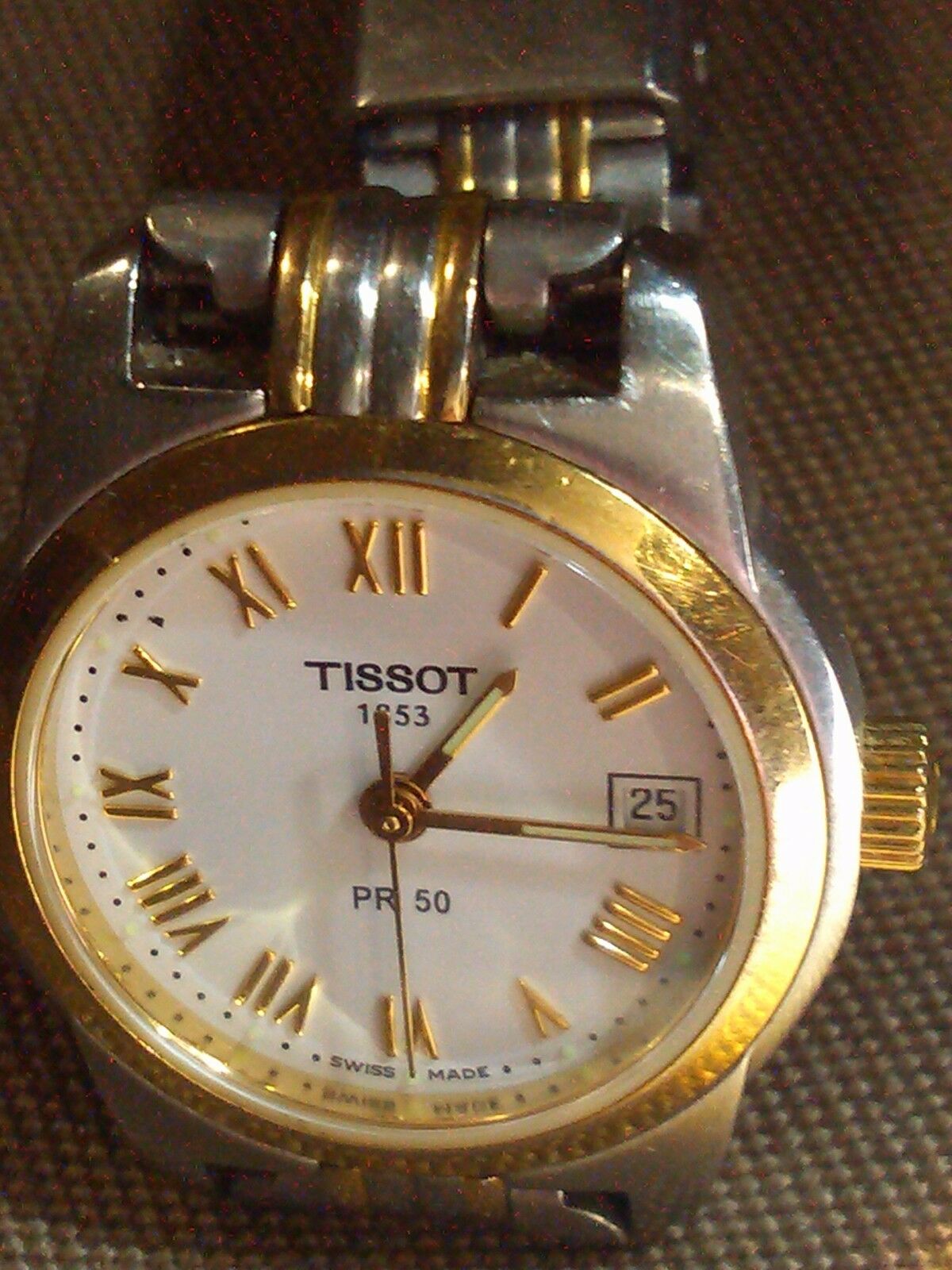 TISSOT 1853 Swiss Made J326 426 LADIES Watch Dual Color Sapphire