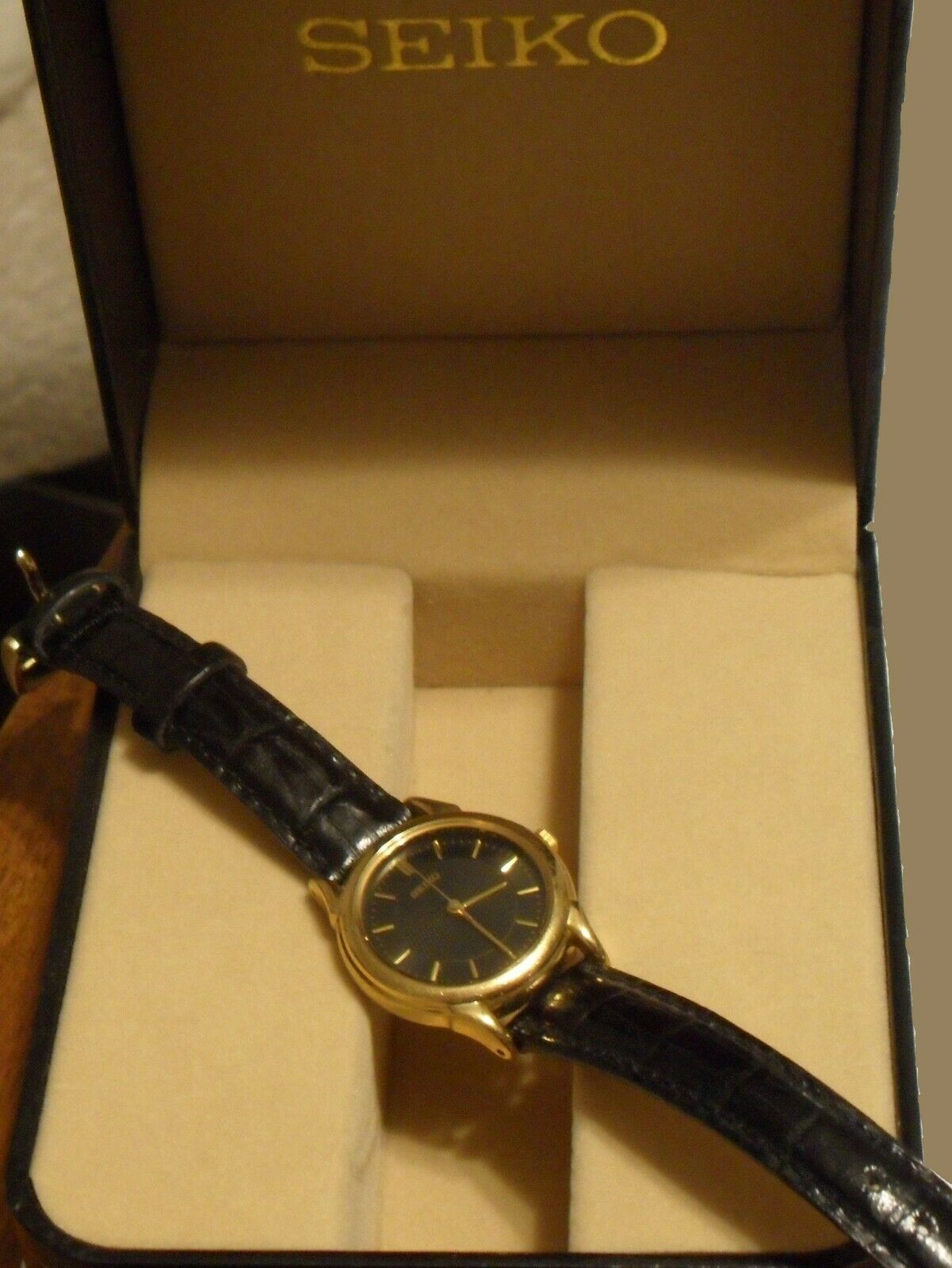 SEIKO Women's Vintage Watch (V701-1930 R1) | WatchCharts
