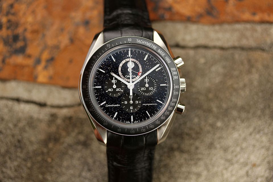 2017 Omega Speedmaster Moonphase ref. 311.33.44.32.01.001