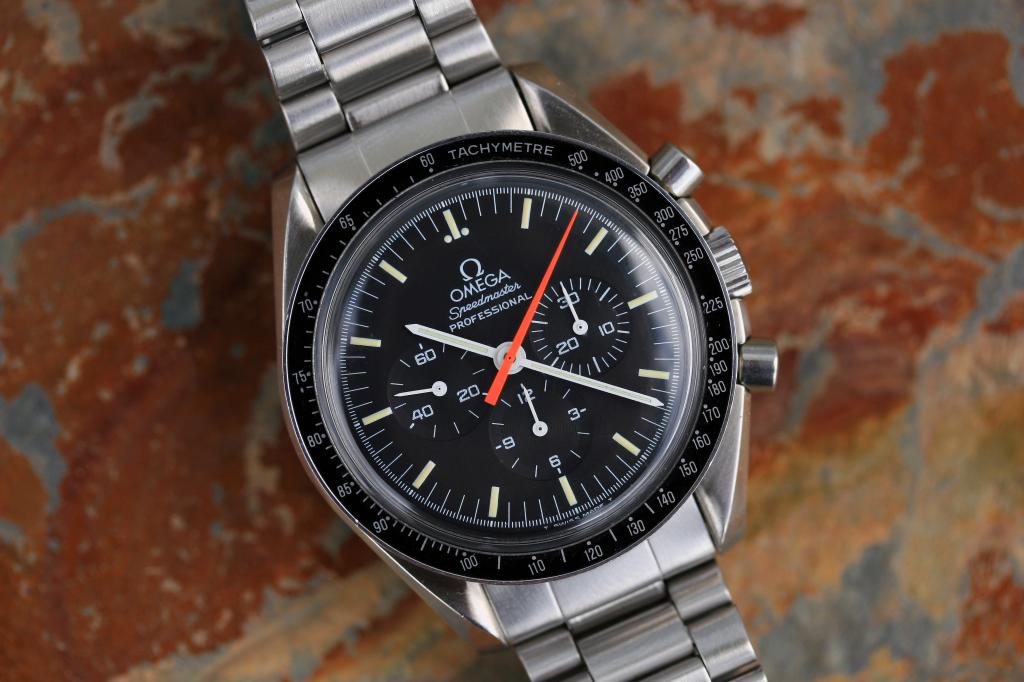 Omega speedmaster best sale professional second hand