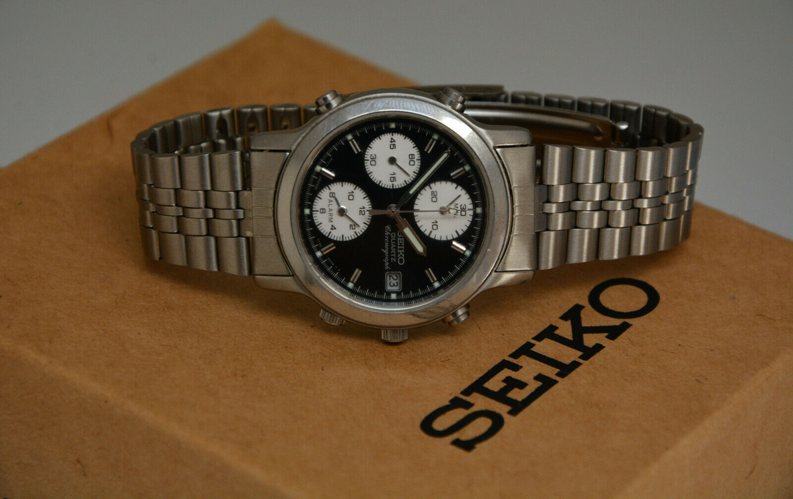 Seiko PANDA 7T32 6D70 Chronograph alarm watch vintage WatchCharts