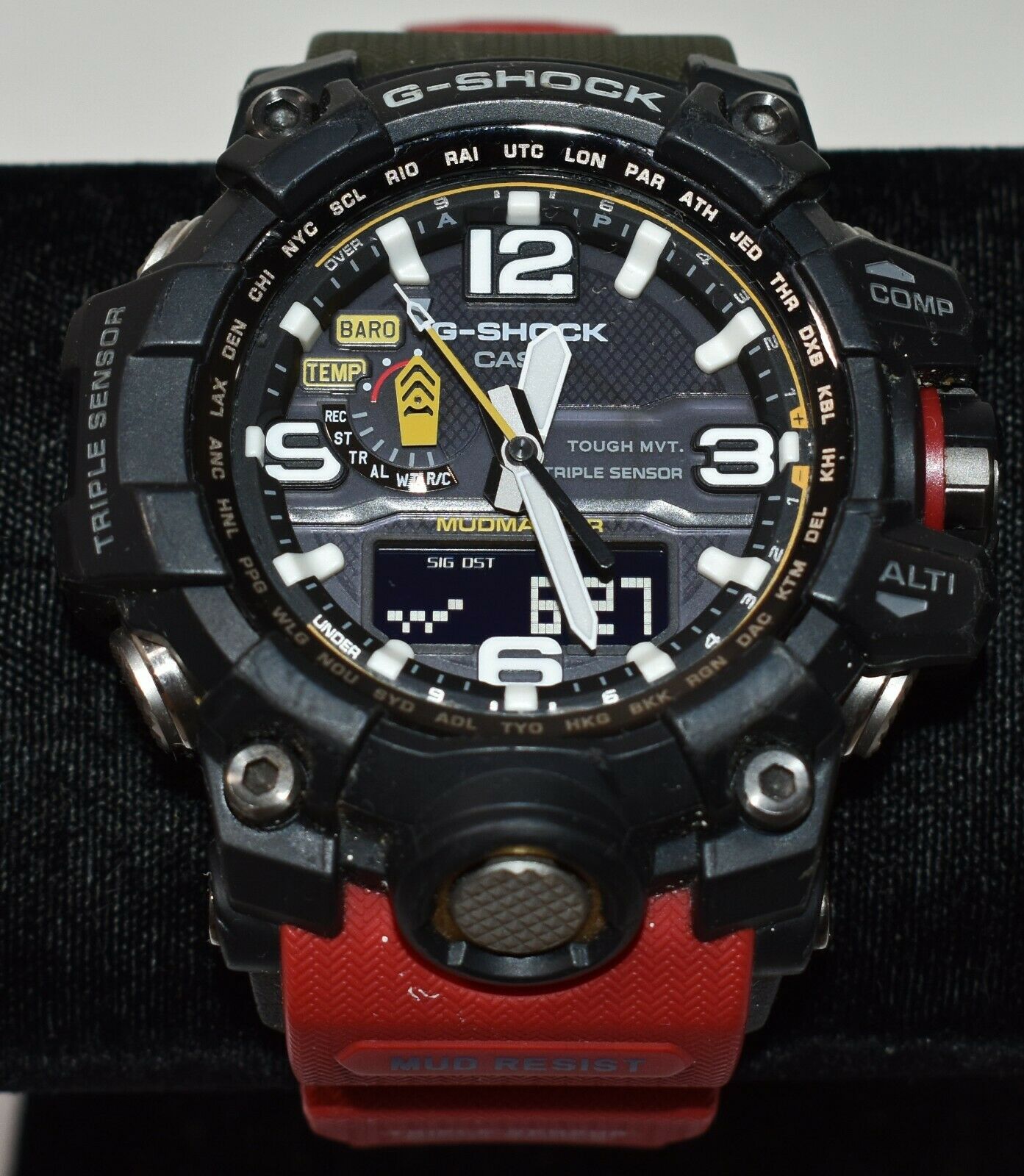 Casio G SHOCK Mudmaster GWG 1000 5463 Japan Triple Sensor Watch Sapphire Glass WatchCharts Marketplace