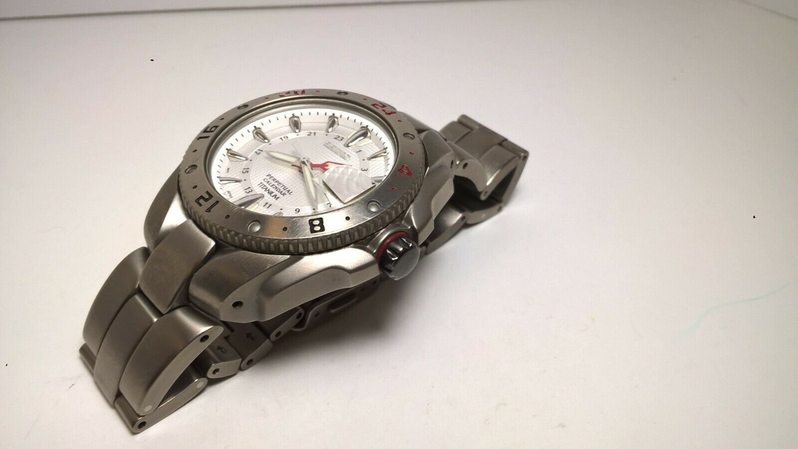 Seiko SBQJ Series Titanium 8F56-0080 White GMT Perpetual High