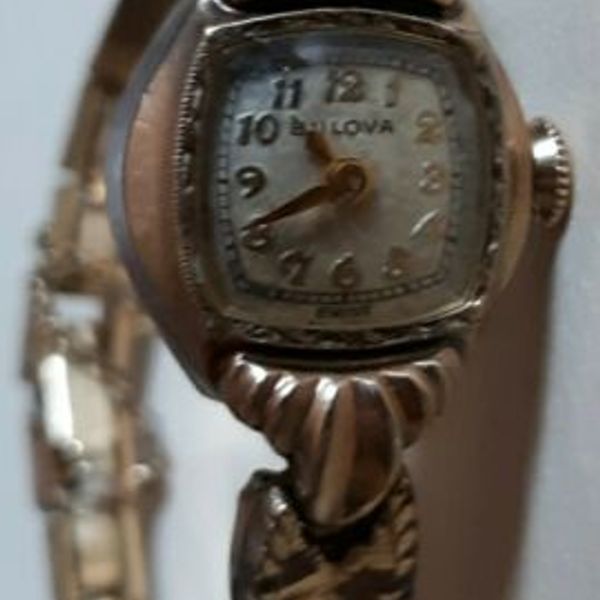Vintage 1954 L4 Women's Bulova Watch and Band L4 Working Condition