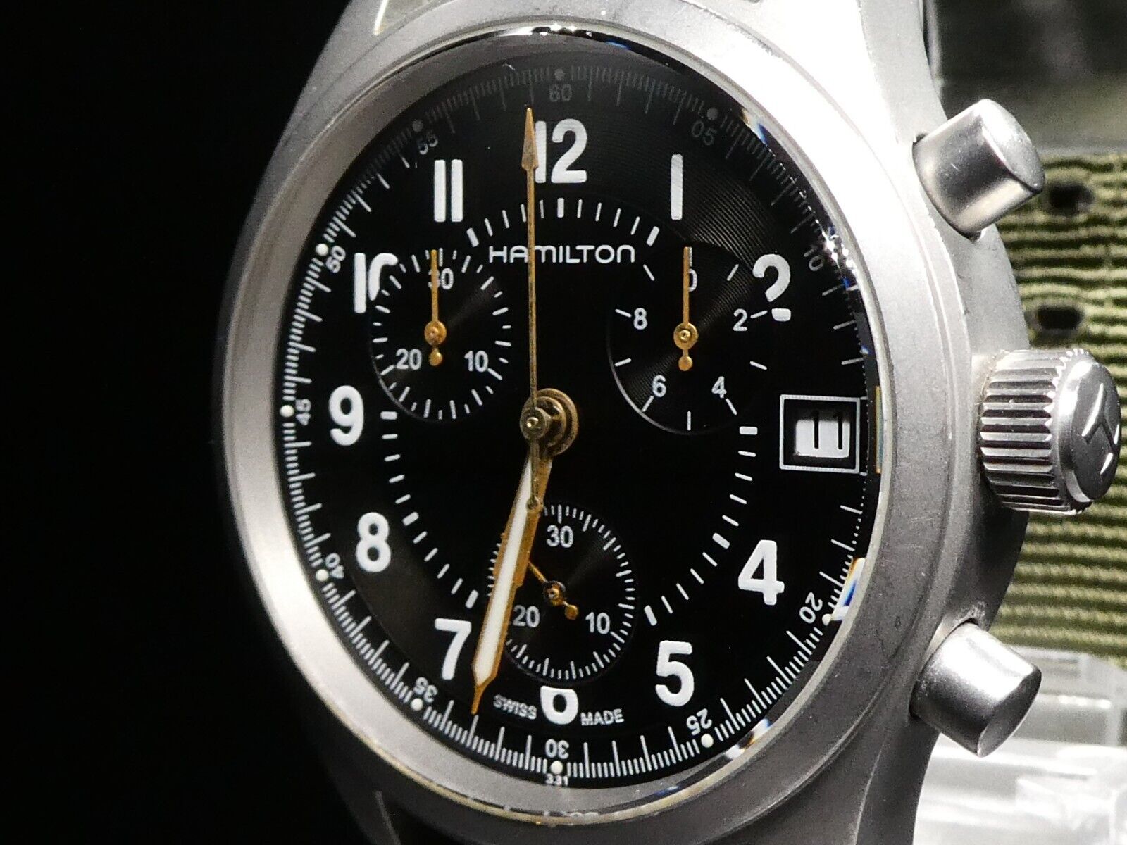 ティファニー　キャット ハミルトン　フィギュア NEAR MINT* HAMILTON H685820 Khaki Officer Chronograph 50M Silver
