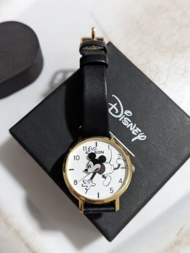 Disney on sale nixon watch