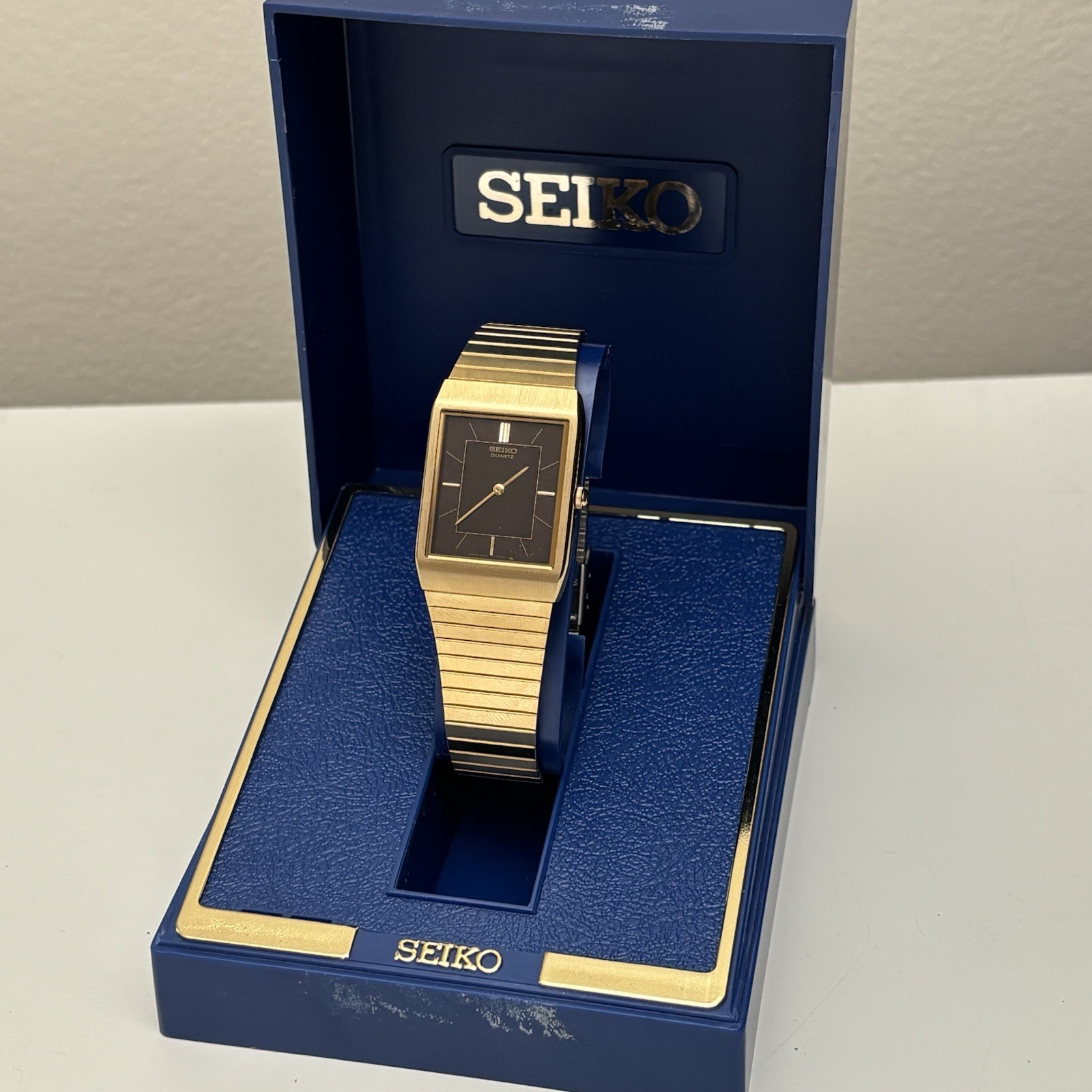 Neo Vintage 1984 SEIKO Tank 6530-5420 Gold Tone Black Dial Quartz