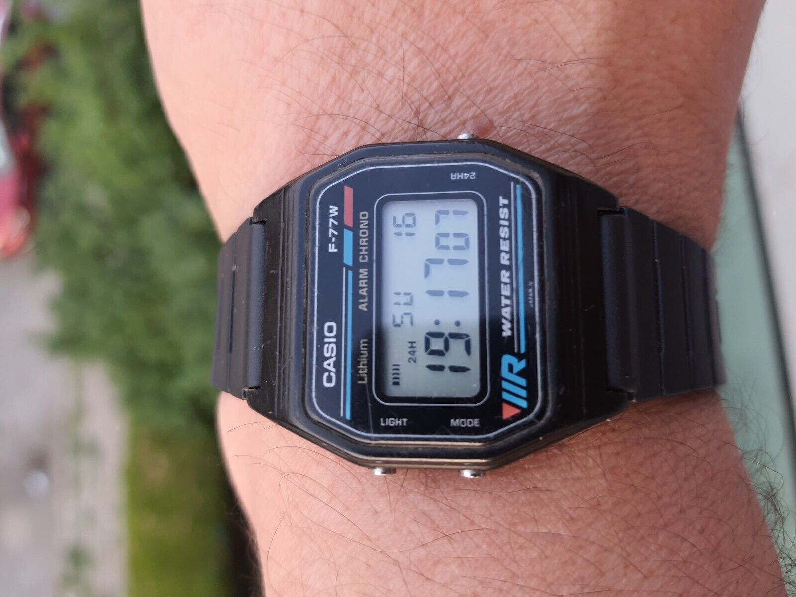 a*w様 CASIO F-77W デジタル腕時計　ビンテージ ⭐️ Vintage CASIO F-77W 1980's DIGITAL WATCH F-Series 587